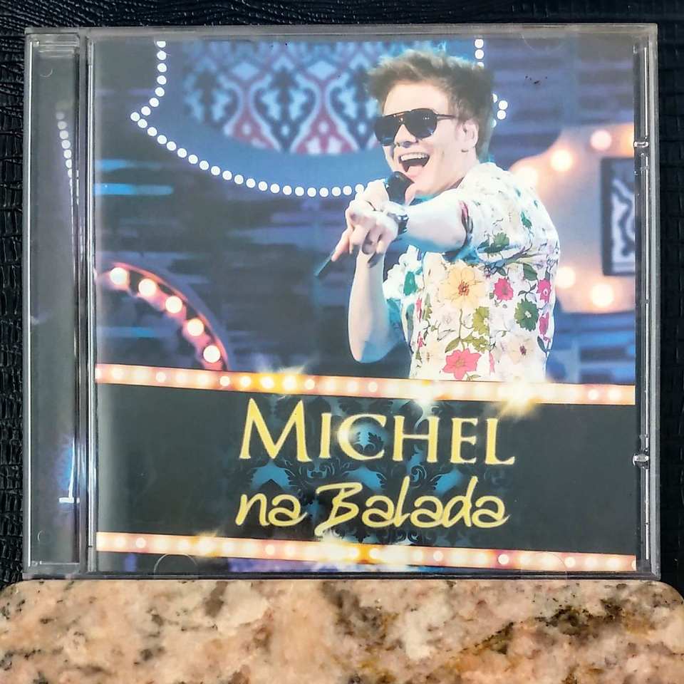 01b88df3-4630-4d51-b3c8-3c8df9a5bb30